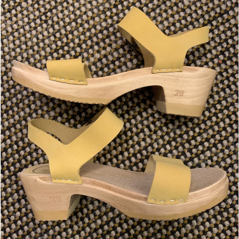 No.6 Two Strap Clog on Mid Heel in Yellow Sueded Leather